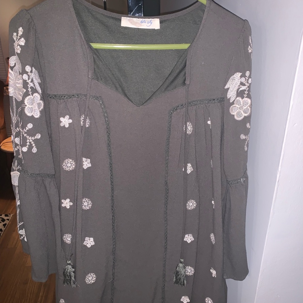 Really cute women’s dress!